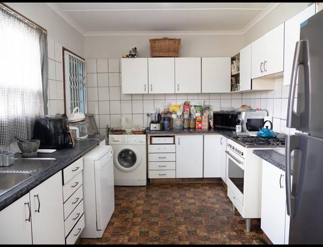 4 BEDROOM HOUSE FOR SALE IN DOBSON